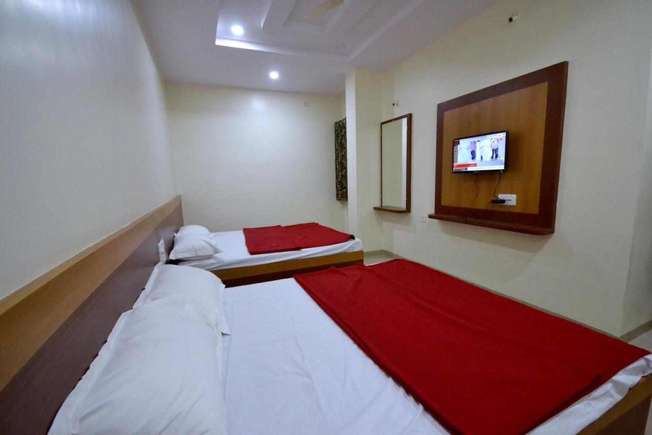 Hotel S S Palace Shirdi Exterior photo