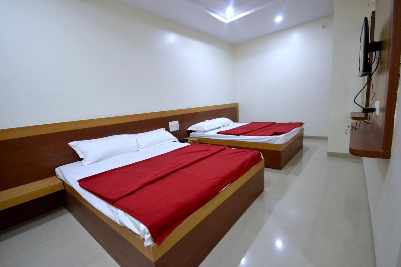 Hotel S S Palace Shirdi Exterior photo